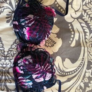 Pink/Victoria Secret Bra